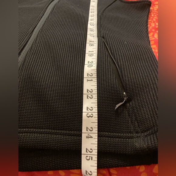 Polar King Woman’s Vest. - Picture 8 of 8